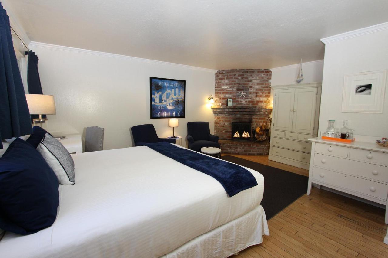 Lamp Lighter Inn And Sunset Suites Carmel-by-the-Sea Exterior photo